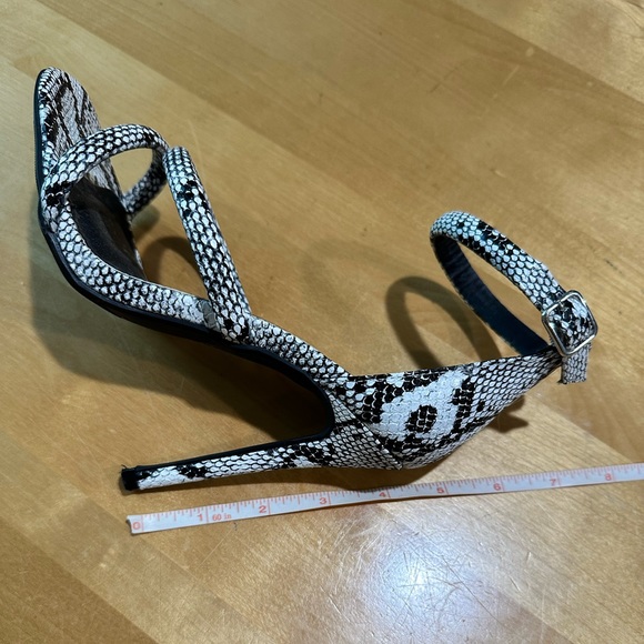 Missguided Snakeskin Strappy Heels Size 6.5 - Picture 8 of 11